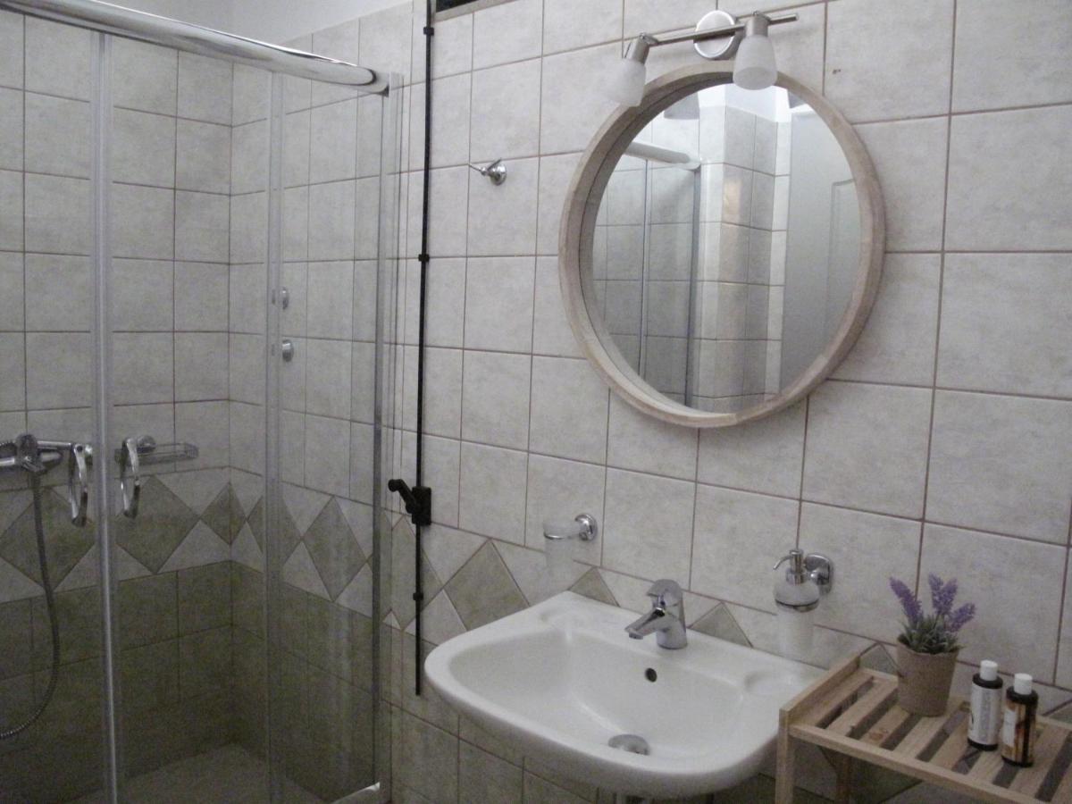 Liogerma Apartments Tsoukaládhes Dış mekan fotoğraf